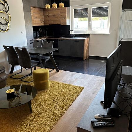City East Apartment Zagreb With Private Parking 외부 사진